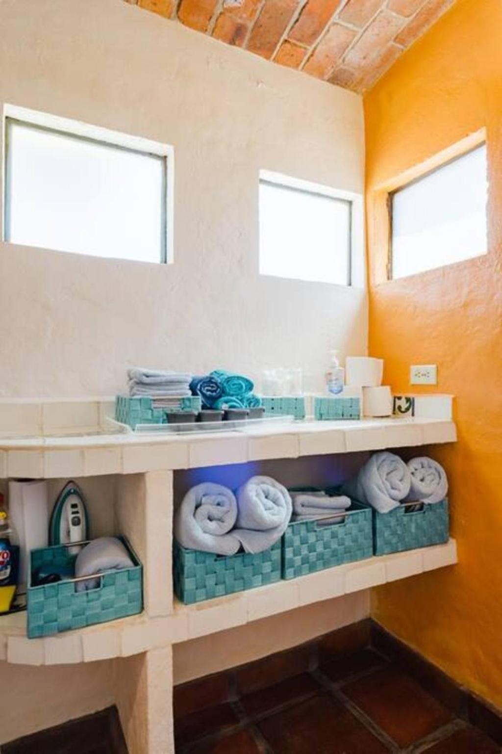 Enjoy Ac In The Queen'S Suite At Inn Ajijic Luaran gambar