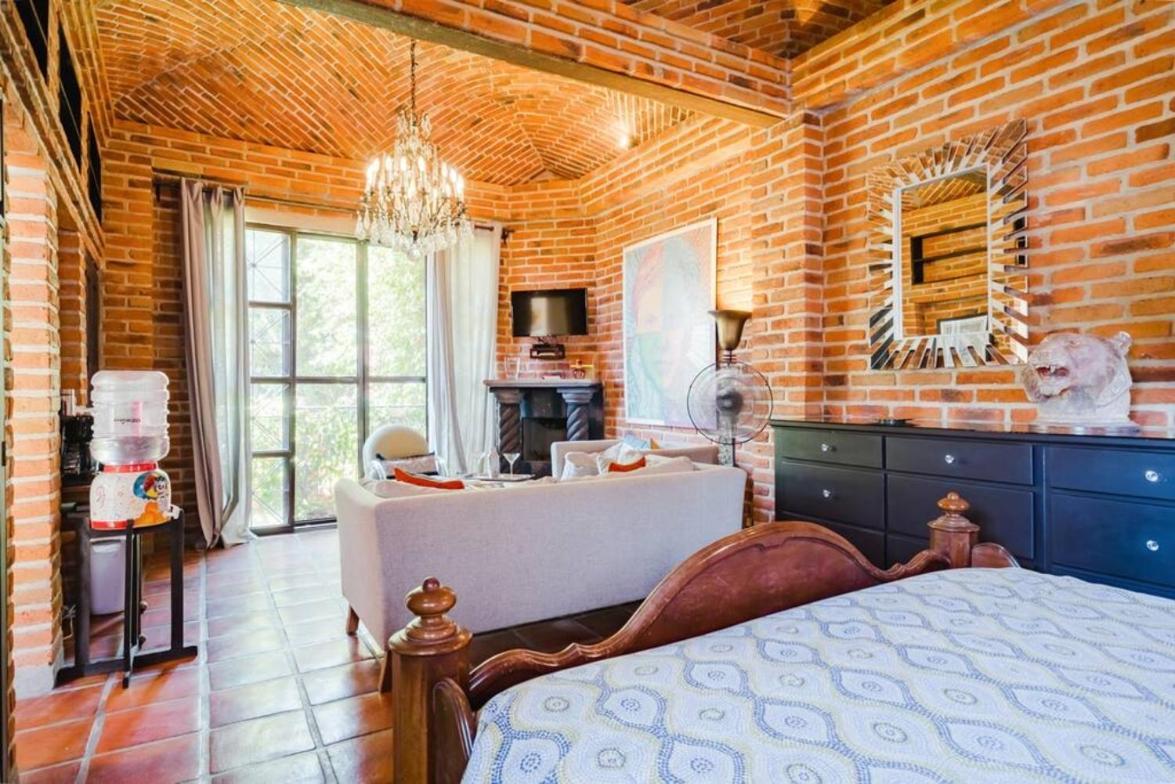 Enjoy Ac In The Queen'S Suite At Inn Ajijic Luaran gambar