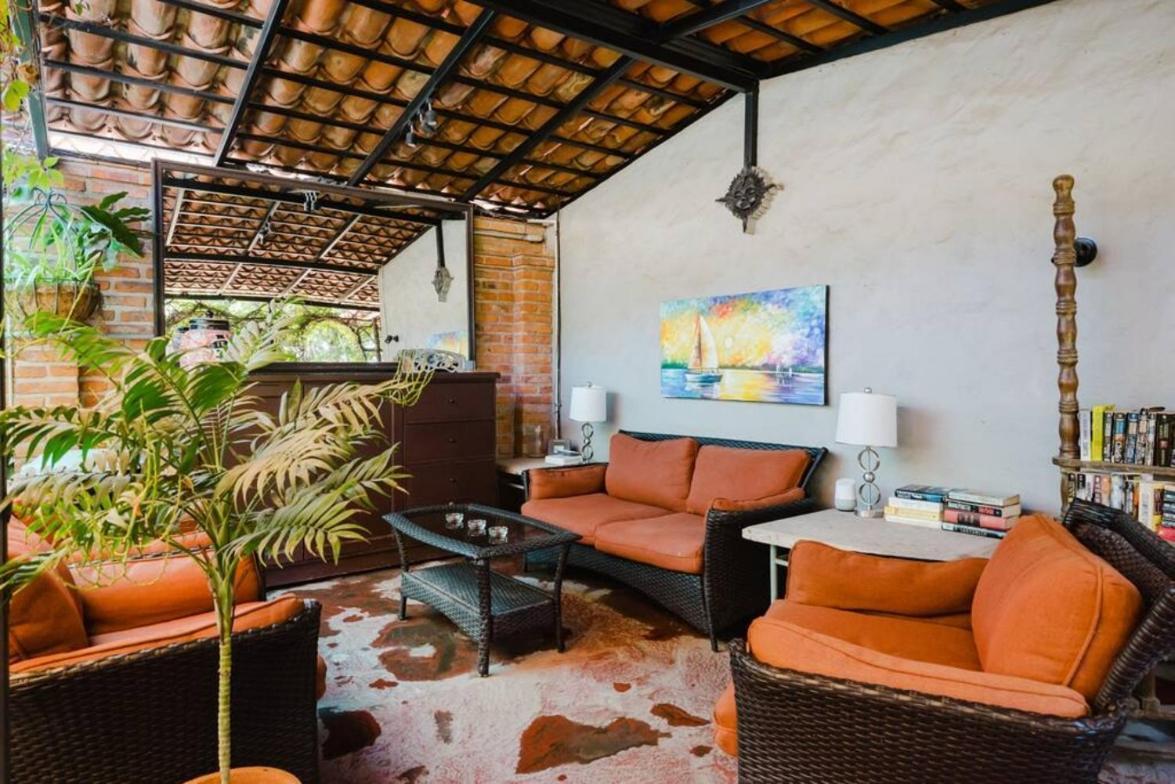 Enjoy Ac In The Queen'S Suite At Inn Ajijic Luaran gambar